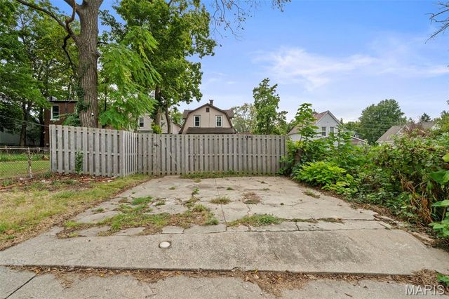 6539 Bartmer Avenue, University City, MO 63130