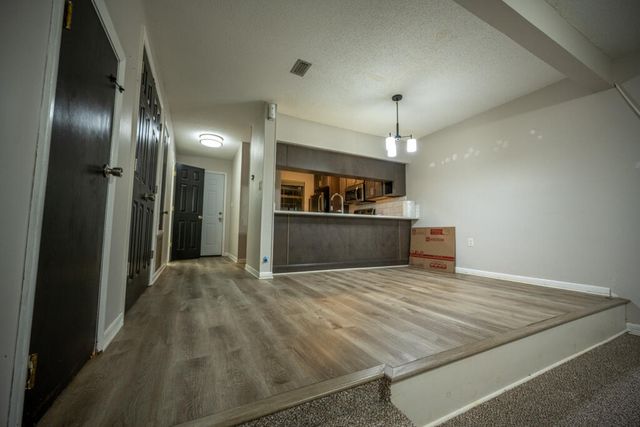 225 Carmel Drive 27, Fort Walton Beach, FL 32547