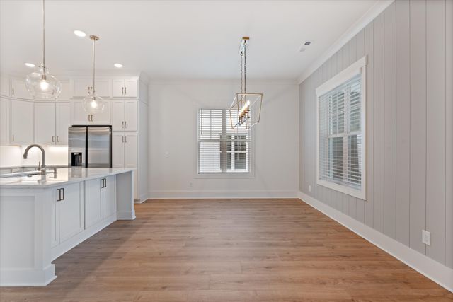 329 Old Shackle Island Rd, Hendersonville, TN 37075