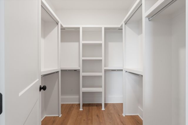 329 Old Shackle Island Rd, Hendersonville, TN 37075