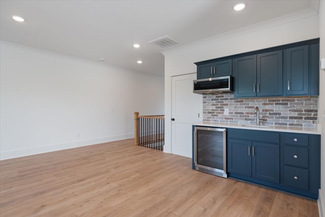 329 Old Shackle Island Rd, Hendersonville, TN 37075