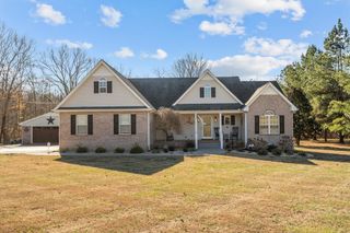 111 Contrary Rd, Burns, TN 37029