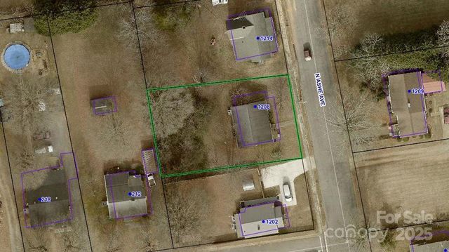 1208 N Ashe Avenue, Newton, NC 28658