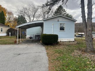 90 Elm Lane, Pleasant Valley, NY 12569