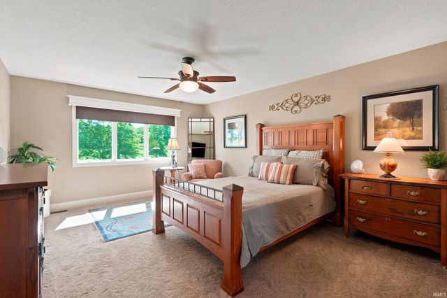 18736 Roselle Cove, Auburn, IN 46706