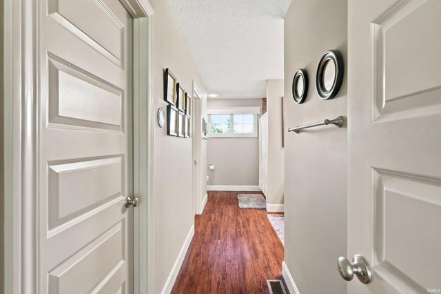 18736 Roselle Cove, Auburn, IN 46706
