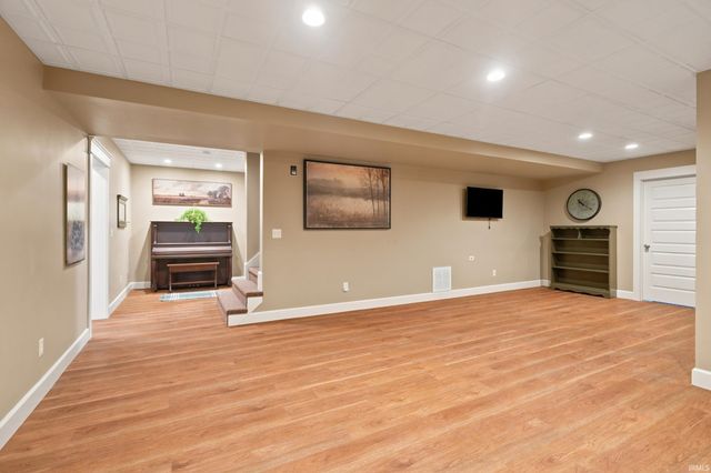 18736 Roselle Cove, Auburn, IN 46706
