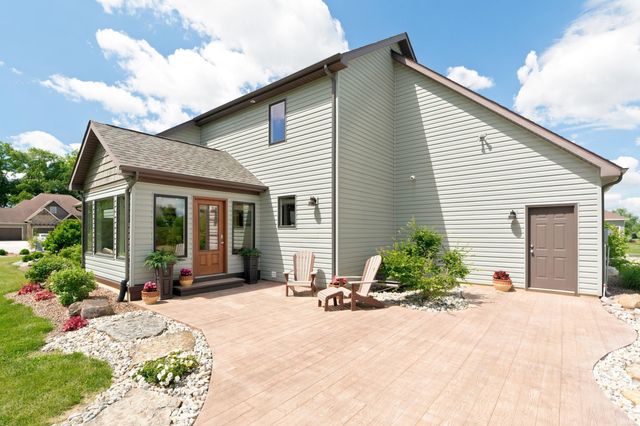 18736 Roselle Cove, Auburn, IN 46706