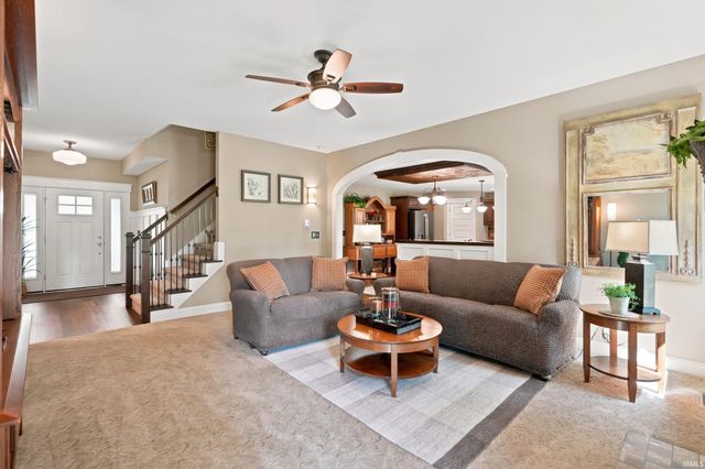 18736 Roselle Cove, Auburn, IN 46706