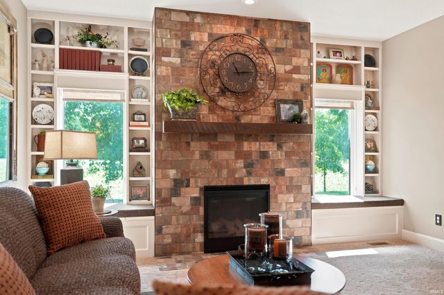 18736 Roselle Cove, Auburn, IN 46706