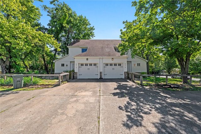 574 & 576 S Sang Avenue, Fayetteville, AR 72701