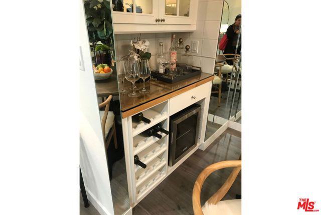 1865 GREENFIELD Avenue 102, Los Angeles, CA 90025
