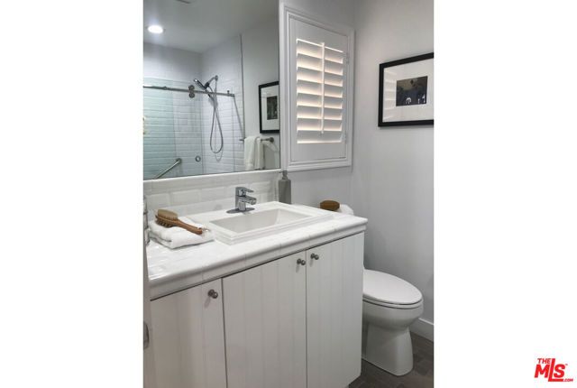1865 GREENFIELD Avenue 102, Los Angeles, CA 90025