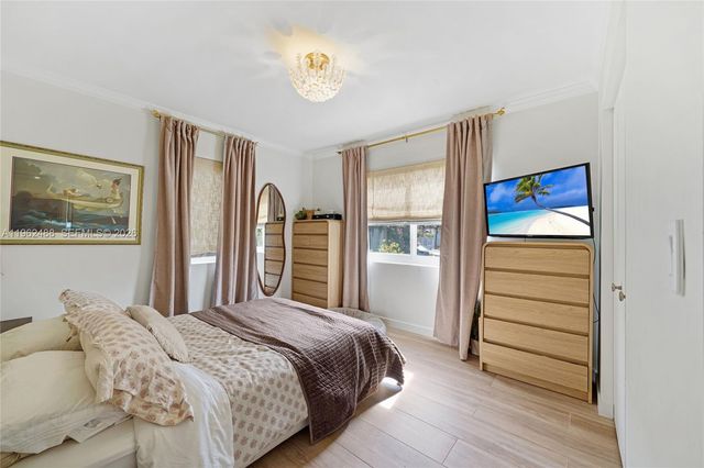 1737 SW 11th St, Miami, FL 33135