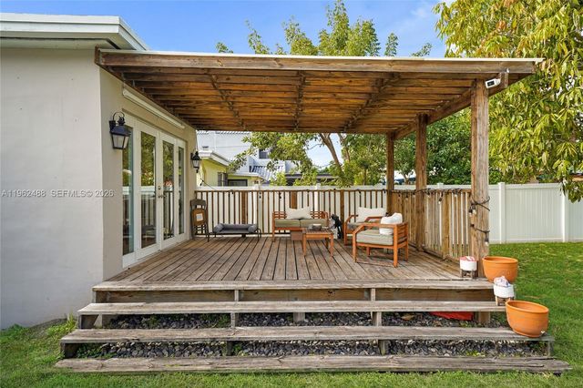 1737 SW 11th St, Miami, FL 33135