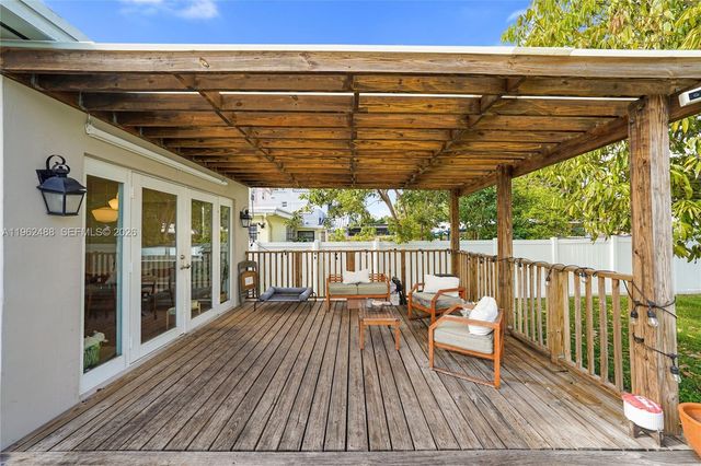 1737 SW 11th St, Miami, FL 33135