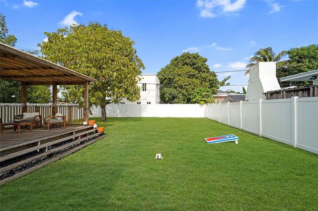 1737 SW 11th St, Miami, FL 33135