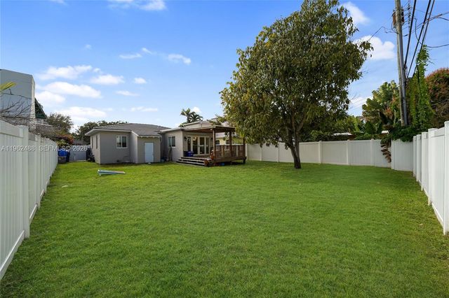 1737 SW 11th St, Miami, FL 33135