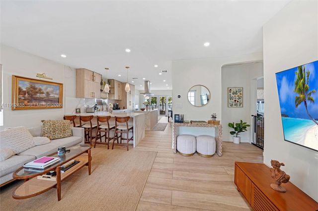 1737 SW 11th St, Miami, FL 33135