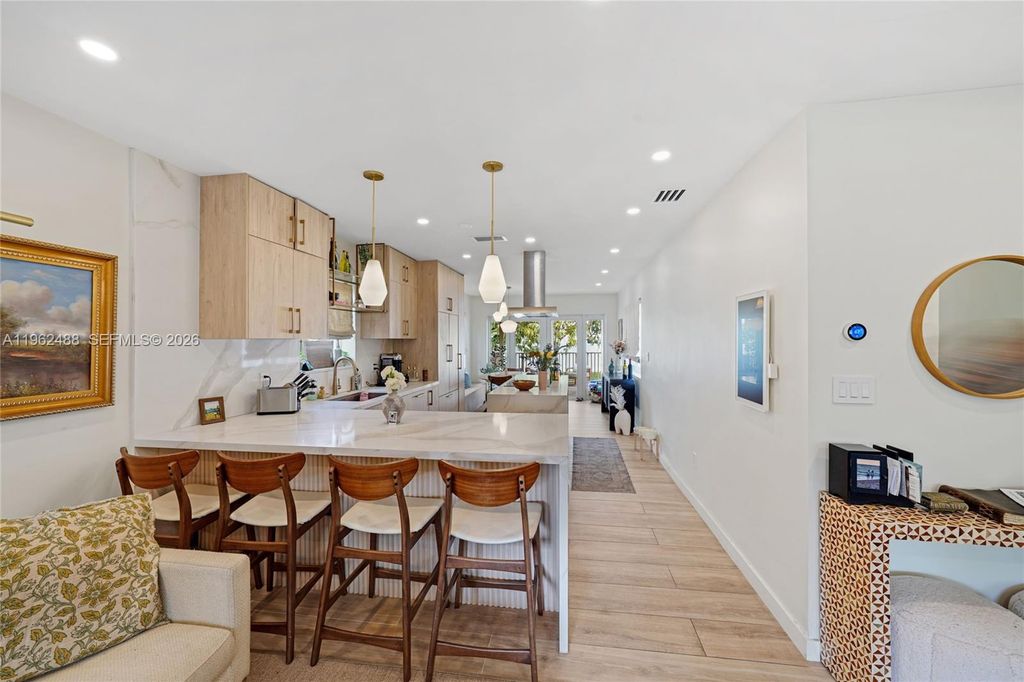 1737 SW 11th St, Miami, FL 33135