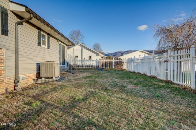 538 Rock Creek Road, Erwin, TN 37650
