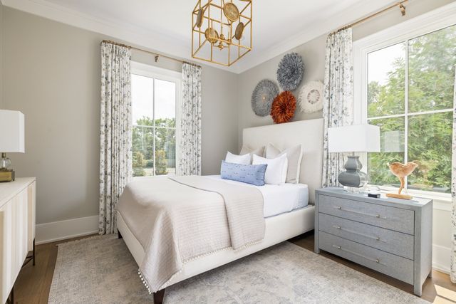 280 Harding Pl, Nashville, TN 37205