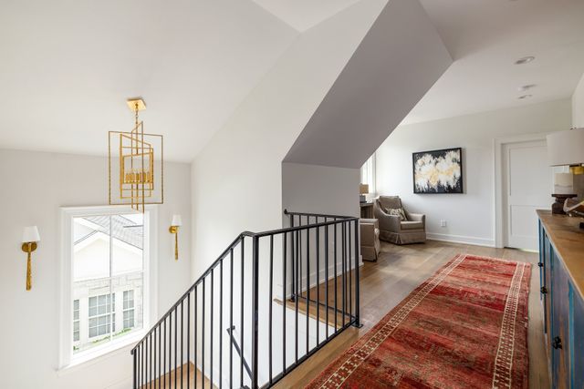 280 Harding Pl, Nashville, TN 37205