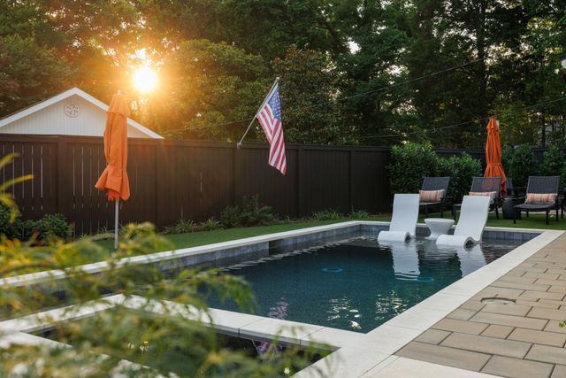 280 Harding Pl, Nashville, TN 37205