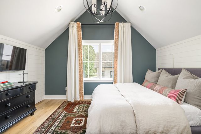 280 Harding Pl, Nashville, TN 37205