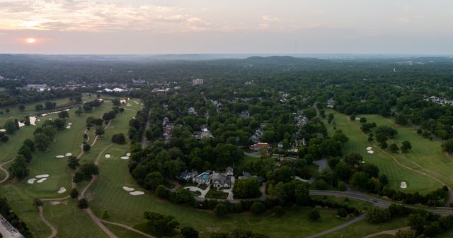 280 Harding Pl, Nashville, TN 37205