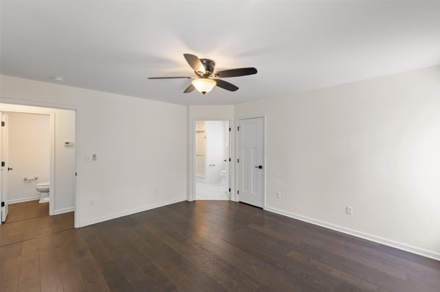 112 COLONIAL DR, Cross Junction, VA 22625