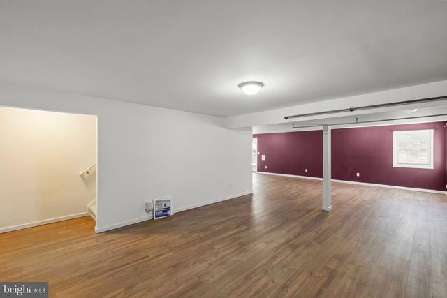 112 COLONIAL DR, Cross Junction, VA 22625