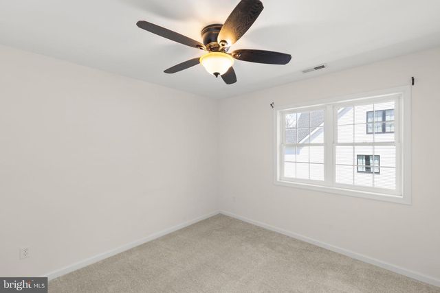 112 COLONIAL DR, Cross Junction, VA 22625