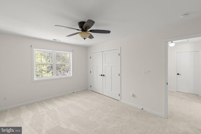 112 COLONIAL DR, Cross Junction, VA 22625
