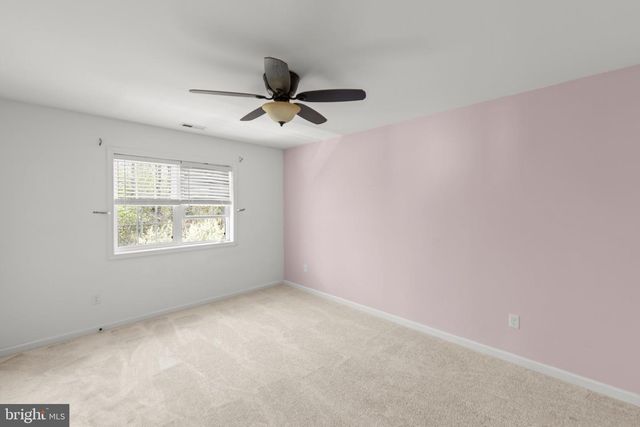 112 COLONIAL DR, Cross Junction, VA 22625