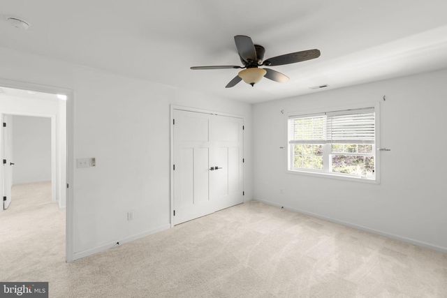 112 COLONIAL DR, Cross Junction, VA 22625