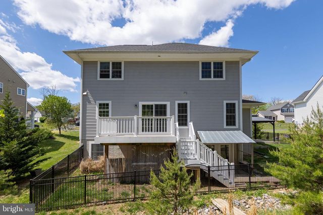 112 COLONIAL DR, Cross Junction, VA 22625
