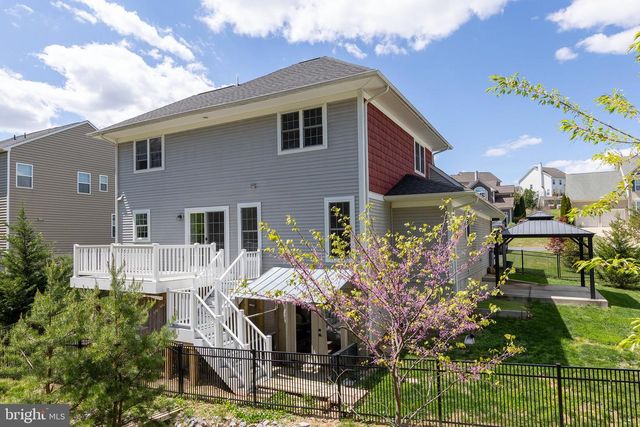 112 COLONIAL DR, Cross Junction, VA 22625
