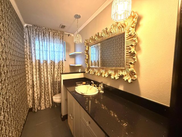 1009 S Indian River Drive, Fort Pierce, FL 34950