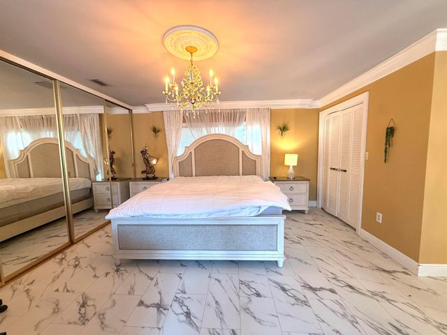 1009 S Indian River Drive, Fort Pierce, FL 34950