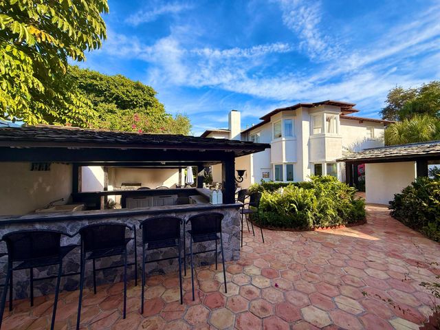 1009 S Indian River Drive, Fort Pierce, FL 34950