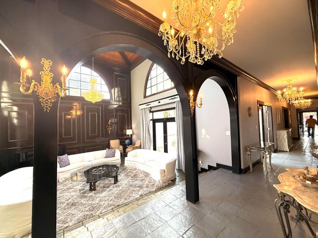 1009 S Indian River Drive, Fort Pierce, FL 34950