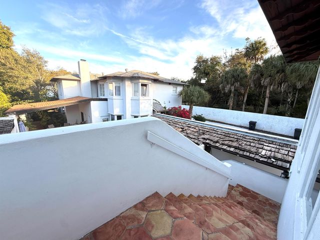 1009 S Indian River Drive, Fort Pierce, FL 34950