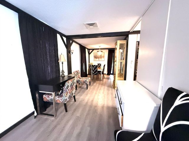 1009 S Indian River Drive, Fort Pierce, FL 34950