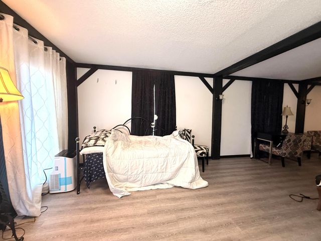 1009 S Indian River Drive, Fort Pierce, FL 34950