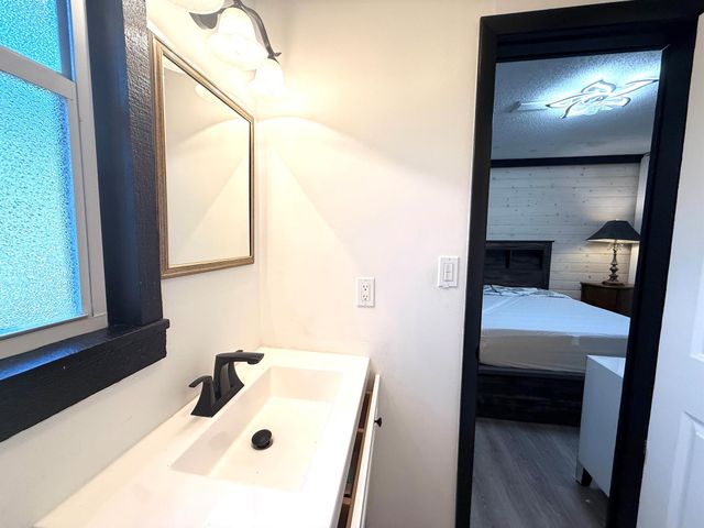 1009 S Indian River Drive, Fort Pierce, FL 34950