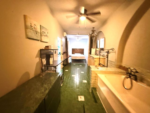 1009 S Indian River Drive, Fort Pierce, FL 34950