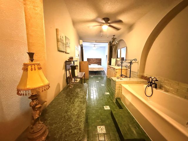 1009 S Indian River Drive, Fort Pierce, FL 34950