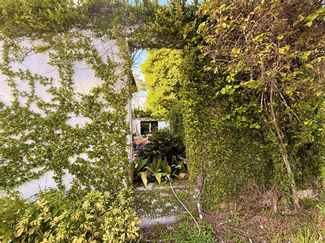 1009 S Indian River Drive, Fort Pierce, FL 34950