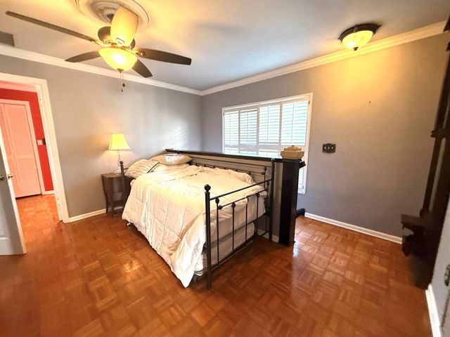 1009 S Indian River Drive, Fort Pierce, FL 34950